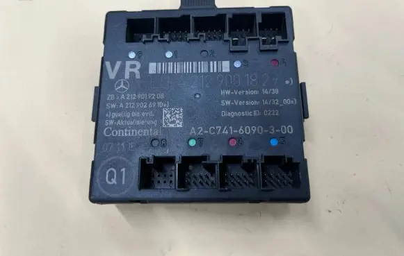 Mercedes-Benz CLS C218 X218 Door control unit/module A2129001829 A2129019208 A2129026910