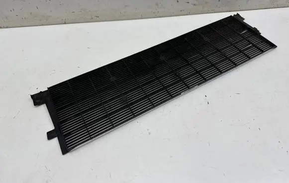 BMW 3 G20 G21 Radiator trim 8482592