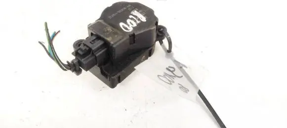 Ford Focus C-MAX Air flap motor/actuator 3M5H19E616AB 3M5H-19E616-AB