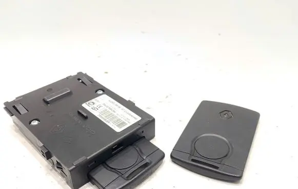 Renault Megane III Ignition lock 285909828R