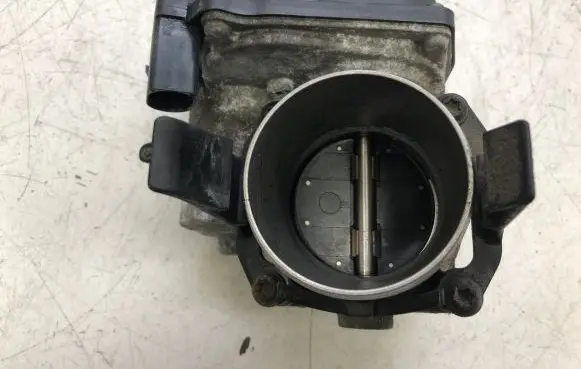 Volkswagen Golf VI Throttle valve 03C133062S A2C53367619