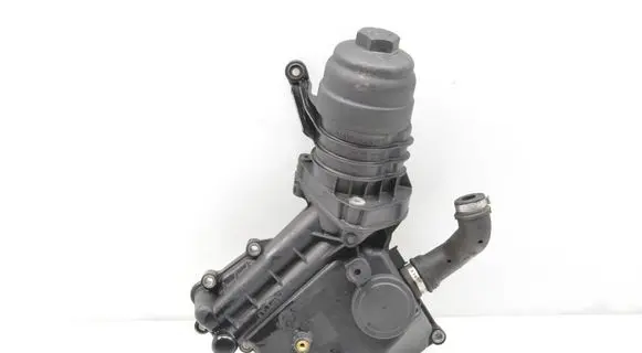 Volvo XC60 Oil filter mounting bracket 30757730