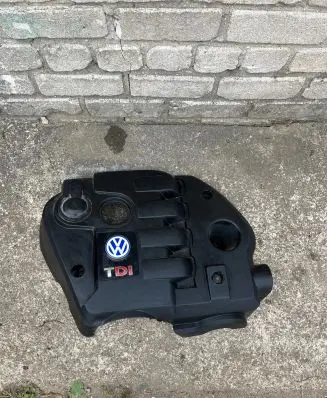 Volkswagen PASSAT B5 Engine cover (trim) 038103925DG 038103925DH 038103925DM