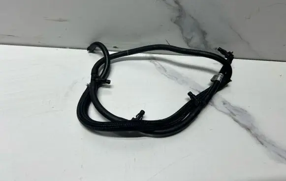 Mercedes-Benz C W204 Fuel return line/hose A6510700132
