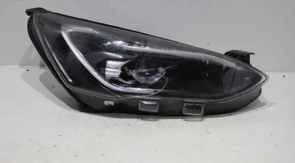 Ford Focus Headlight/headlamp 22052018
