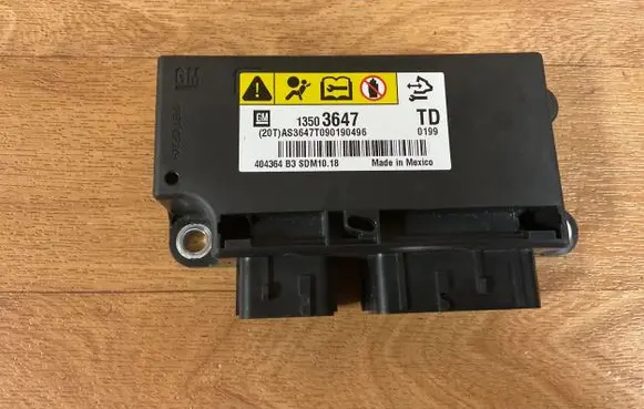 Opel Insignia A Airbag control unit/module 13503647 AS3647T90190496