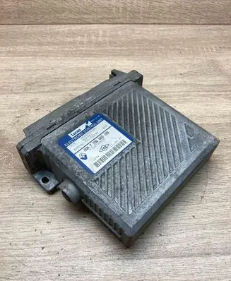 Renault Scenic III - Grand scenic III Engine control unit/module ECU 7700868189 7700105605