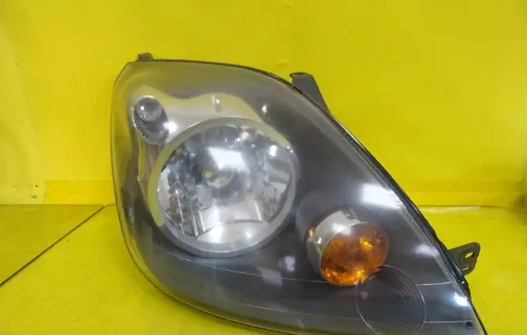Ford Fiesta Headlight/headlamp 6S61-13W029-CD 0301224304