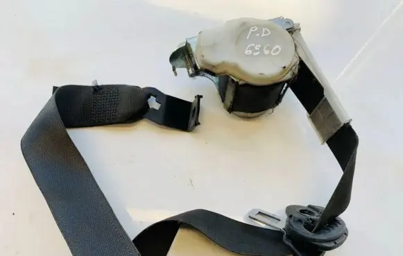 Opel Vectra C Front seatbelt er021963443