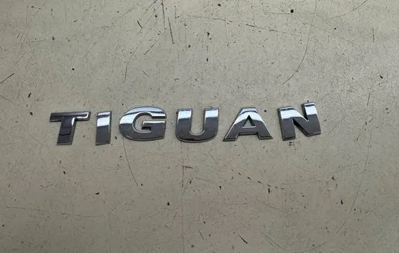 Volkswagen Tiguan Rear loading door model letters 