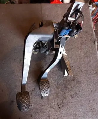 Audi A4 S4 B6 8E 8H Pedal assembly 8E1721117A