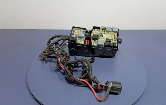 Volvo V40 Fuse box set AV6T-14A067-AD