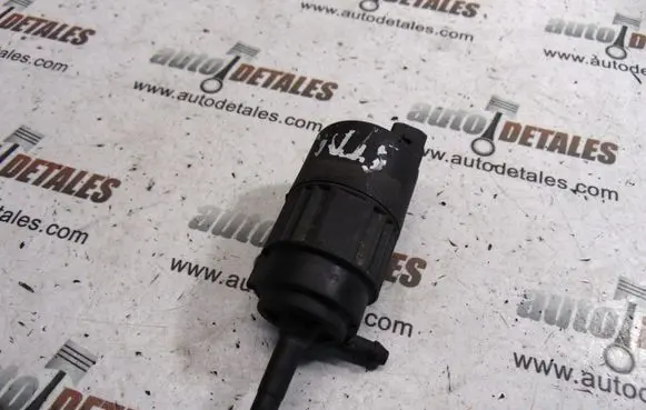 Mitsubishi Space Star Windscreen/windshield washer pump