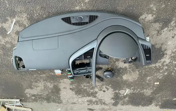 Audi R8 42 Airbag set with panel 
