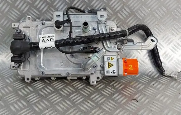 Ford Kuga III Battery control module LX6814G646BE