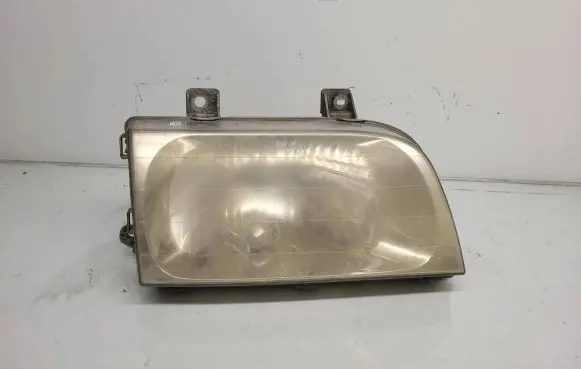 KIA Sportage Headlight/headlamp 0K08051020