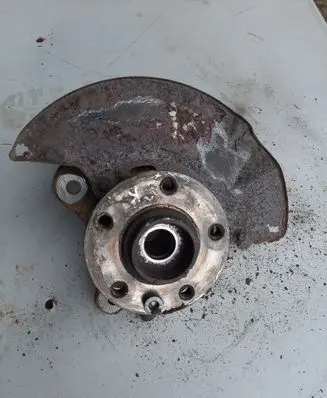 Volkswagen Transporter - Caravelle T5 Front wheel hub spindle knuckle