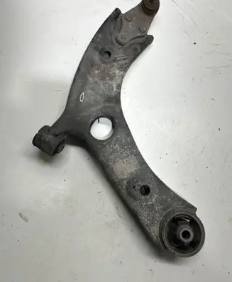 KIA Sorento Front lower control arm/wishbone
