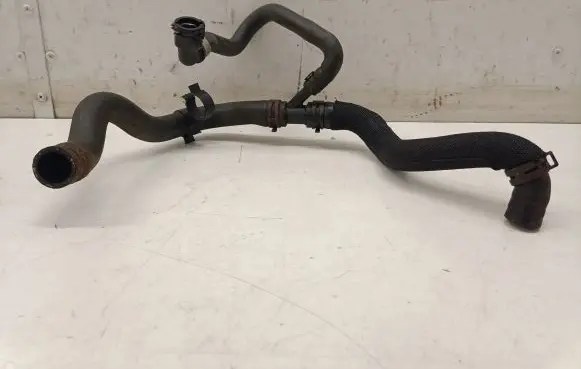 Mercedes-Benz E W212 Engine coolant pipe/hose A2125065335