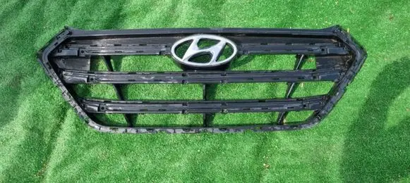 Hyundai Tucson TL Front bumper upper radiator grill 86351D7100