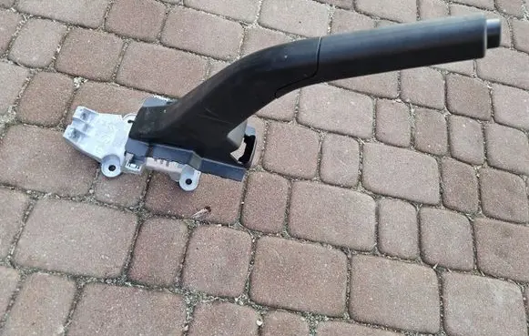 Opel Combo E Hand brake release handle 9813931977