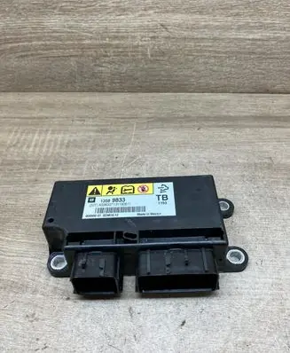 Opel Insignia A Airbag control unit/module 13589833 80090007
