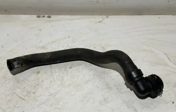 Peugeot 308 Engine coolant pipe/hose 9812441880