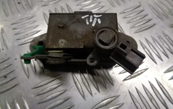 Chrysler PT Cruiser Tailgate exterior lock 