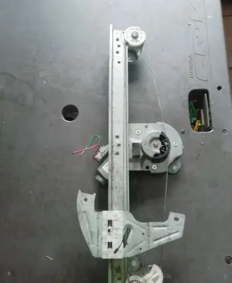 Toyota Aygo AB10 Sliding door window regulator with motor 118670