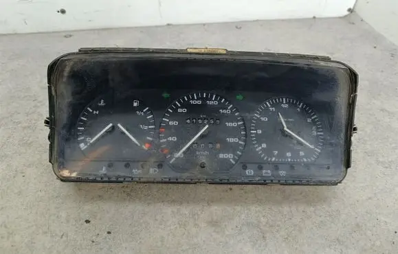 Volkswagen Transporter - Caravelle T4 Speedometer (instrument cluster) 701919033DK