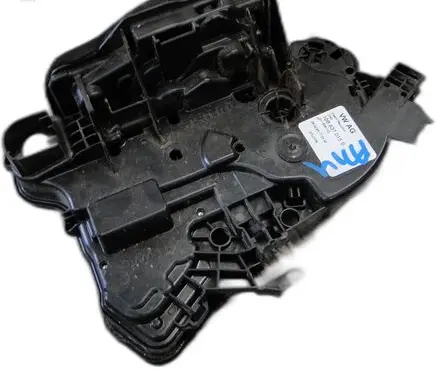 Volkswagen T-Cross Front door lock