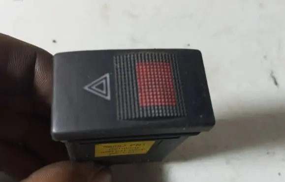 Audi A4 S4 B5 8D Hazard light switch 8D0941509C