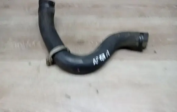 Volvo V70 Engine coolant pipe/hose 3345719 30680912