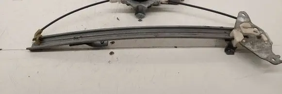 Nissan Almera N16 Front door window regulator motor 400601