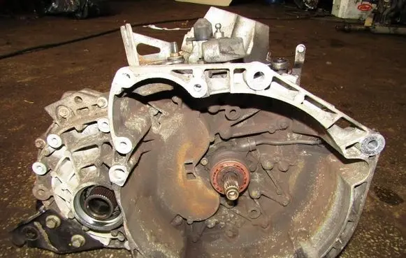 Jeep Cherokee Manual 5 speed gearbox FV613800