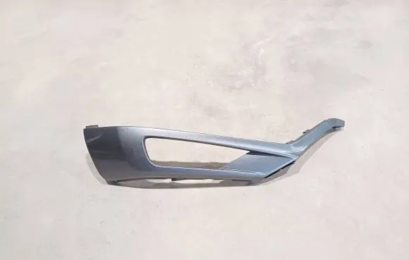 Volvo XC90 Front bumper splitter molding 31383801