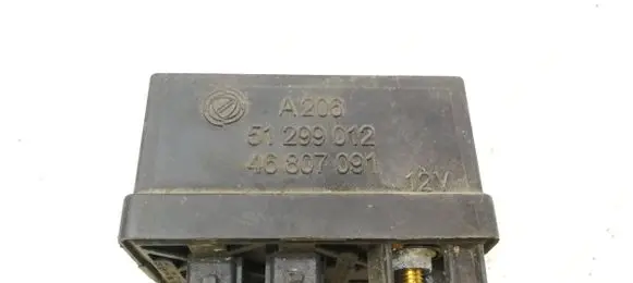Lancia Thesis Glow plug pre-heat relay 51299012 A206