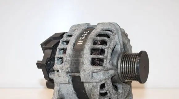 Nissan Qashqai Generator/alternator 231004BE0B