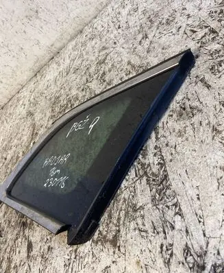 Renault Kadjar Rear side window