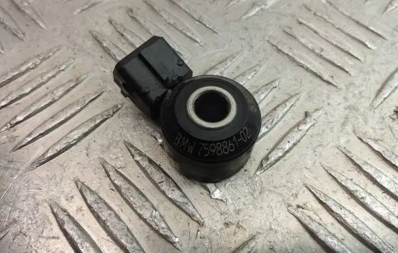 BMW X3 F25 Detonation knock sensor 7598861