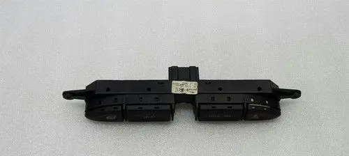 Jaguar XJ X308 On-board computer control switch LNC6290CB