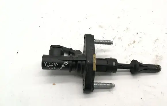 Toyota Yaris Clutch slave cylinder 