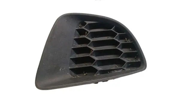 Mazda 2 Front bumper lower grill D65150C21 K3006