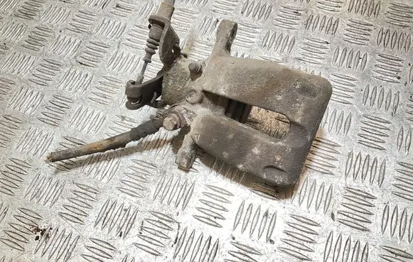 Opel Insignia A Rear brake caliper