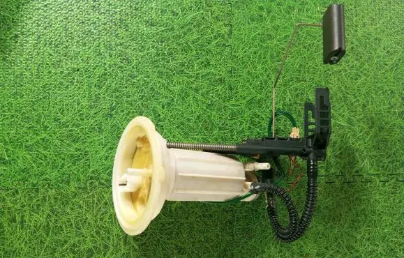 BMW M6 In-tank fuel pump 2282689