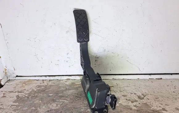 Skoda Fabia Mk1 (6Y) Accelerator throttle pedal 6Q1721503E 0280752215 392403482YB3