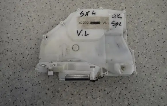 Suzuki SX4 Rear door lock