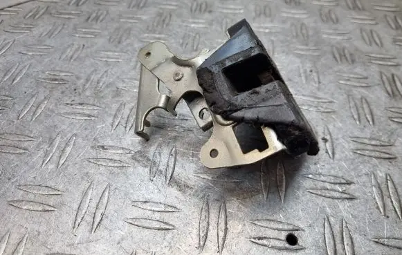 Toyota Land Cruiser (J100) Tailgate lock latch 