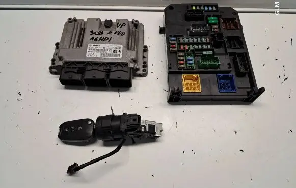 Peugeot 308 Engine ECU kit and lock set 9808016480 9806687880