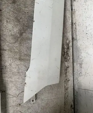 Nissan Quest Front door trim (molding)